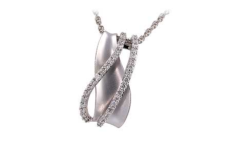 B229-76770: NECKLACE .28 TW